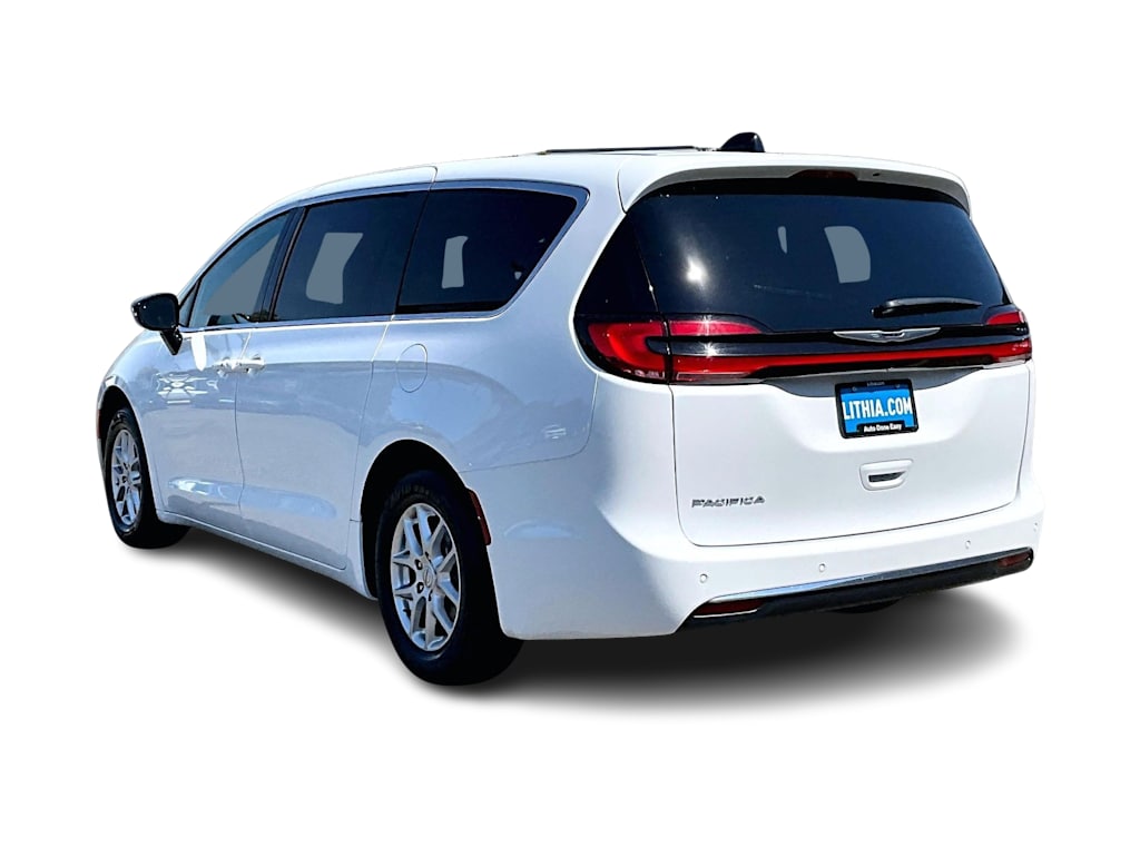 Thumbnail: 2025 Chrysler Pacifica - 4