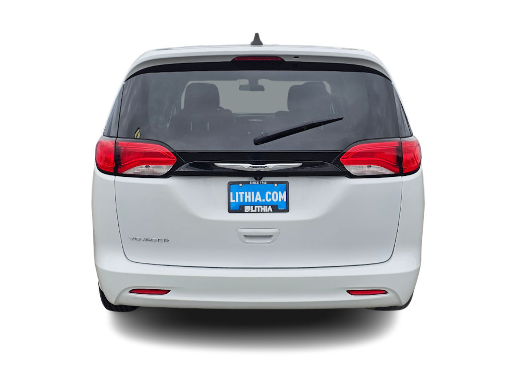 2022 Chrysler Voyager LX 5