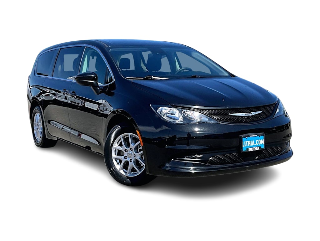 Thumbnail: 2023 Chrysler Voyager - 22