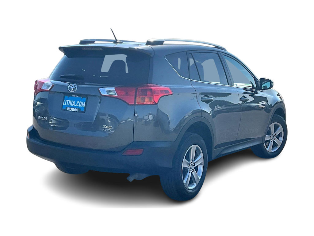 Thumbnail: 2015 Toyota RAV4 - 23