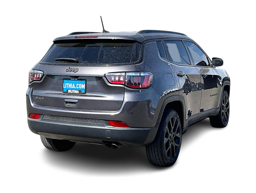 Thumbnail: 2021 Jeep Compass - 23