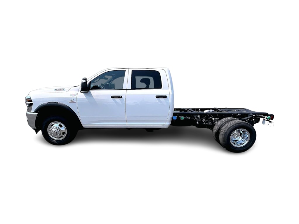 2026 RAM 3500 Chassis Tradesman - Photo 3