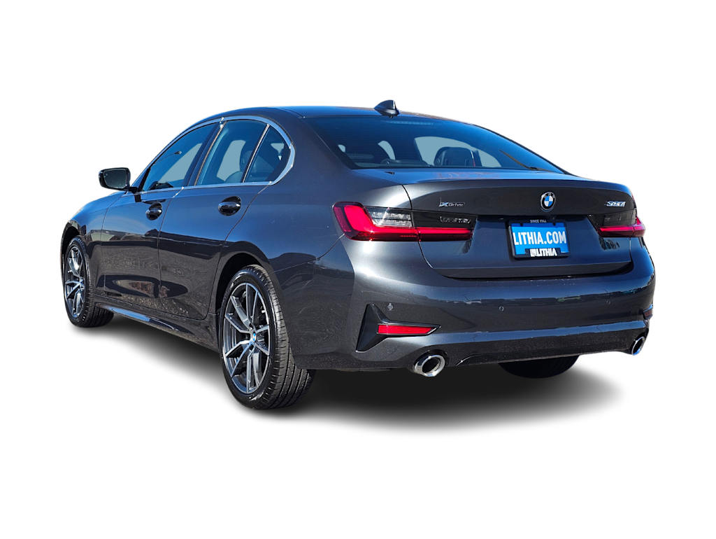 2022 BMW 3 Series 330xi 4