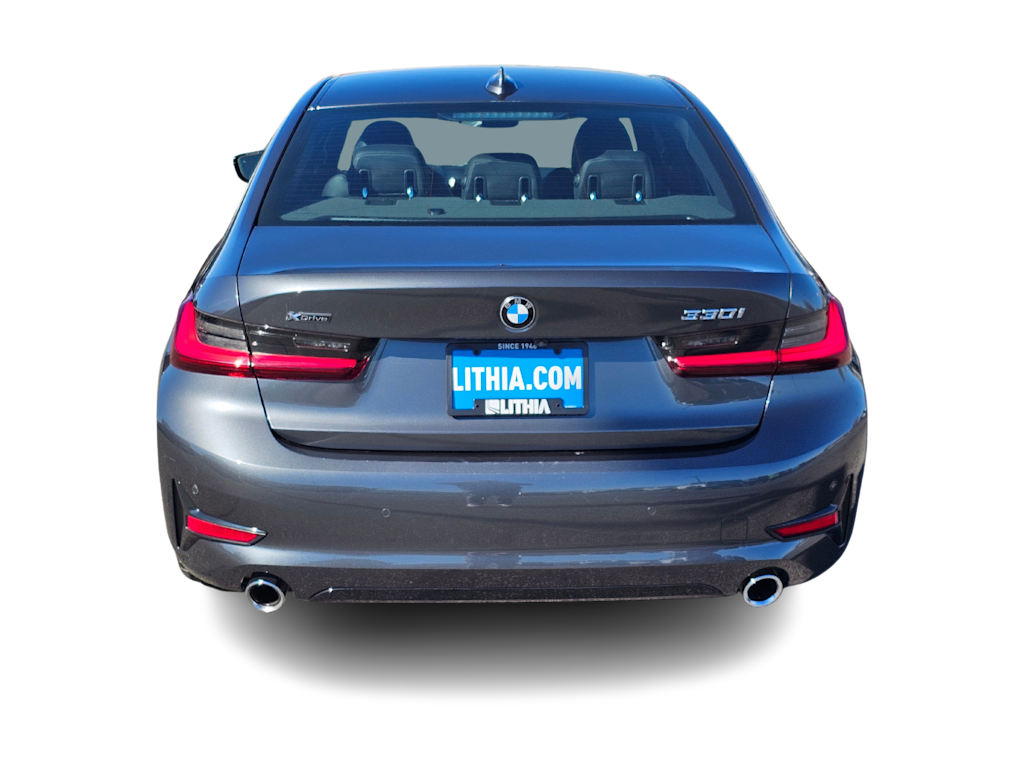 2022 BMW 3 Series 330xi 5