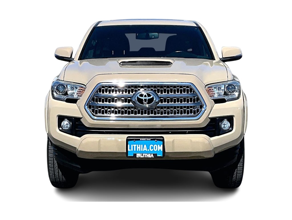 Thumbnail: 2017 Toyota Tacoma - 6
