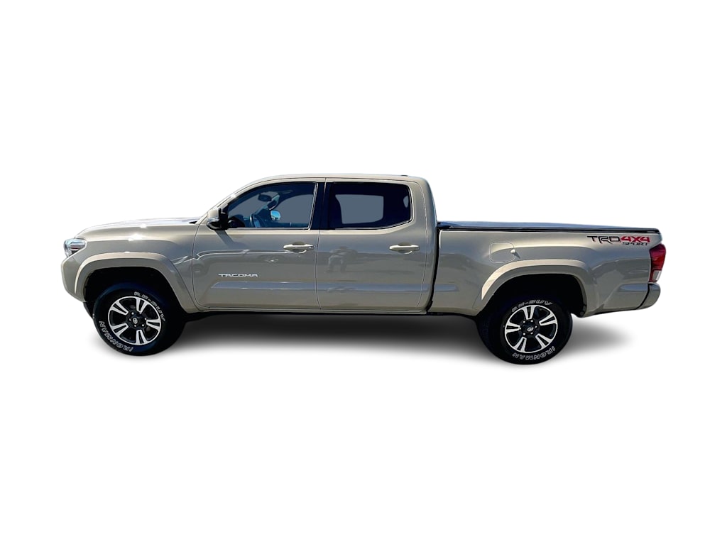 Thumbnail: 2017 Toyota Tacoma - 3