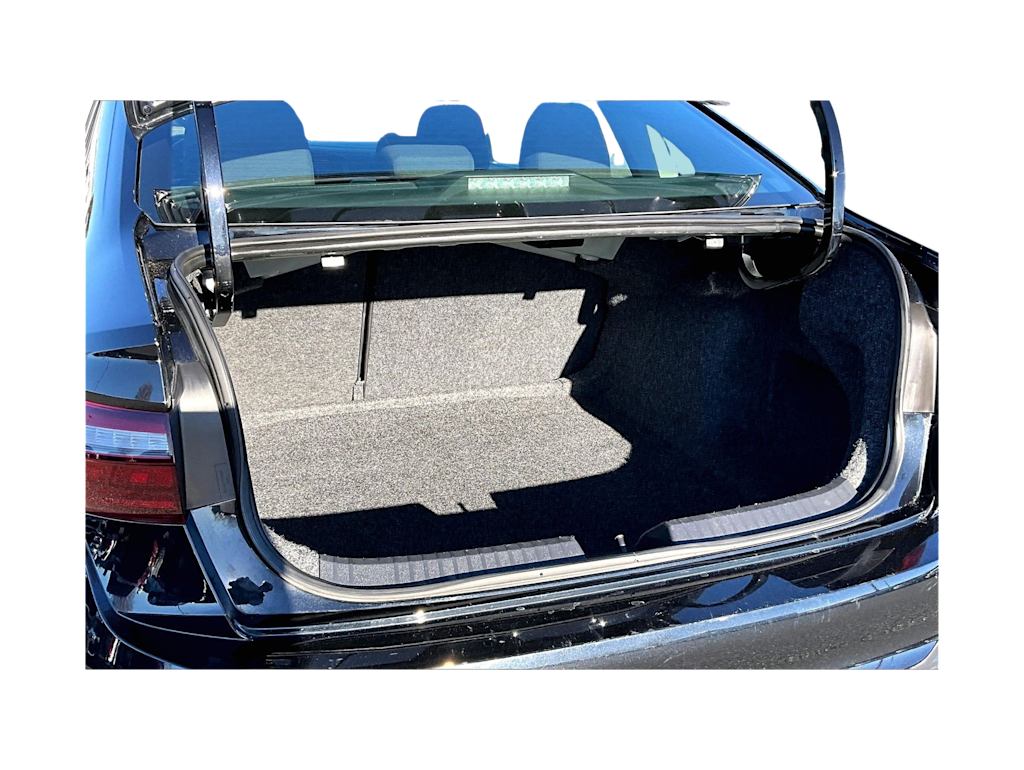 Thumbnail: 2024 Volkswagen Jetta - 19