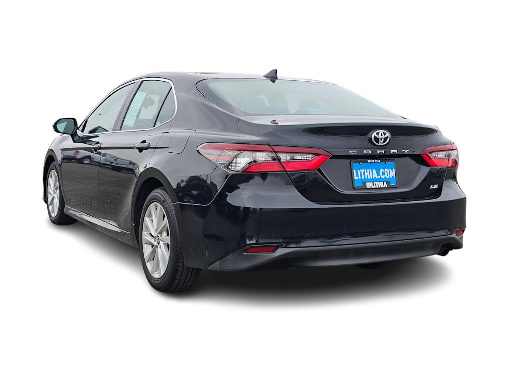 2022 Toyota Camry LE 4