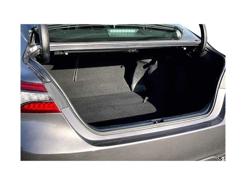 Thumbnail: 2023 Toyota Camry - 19