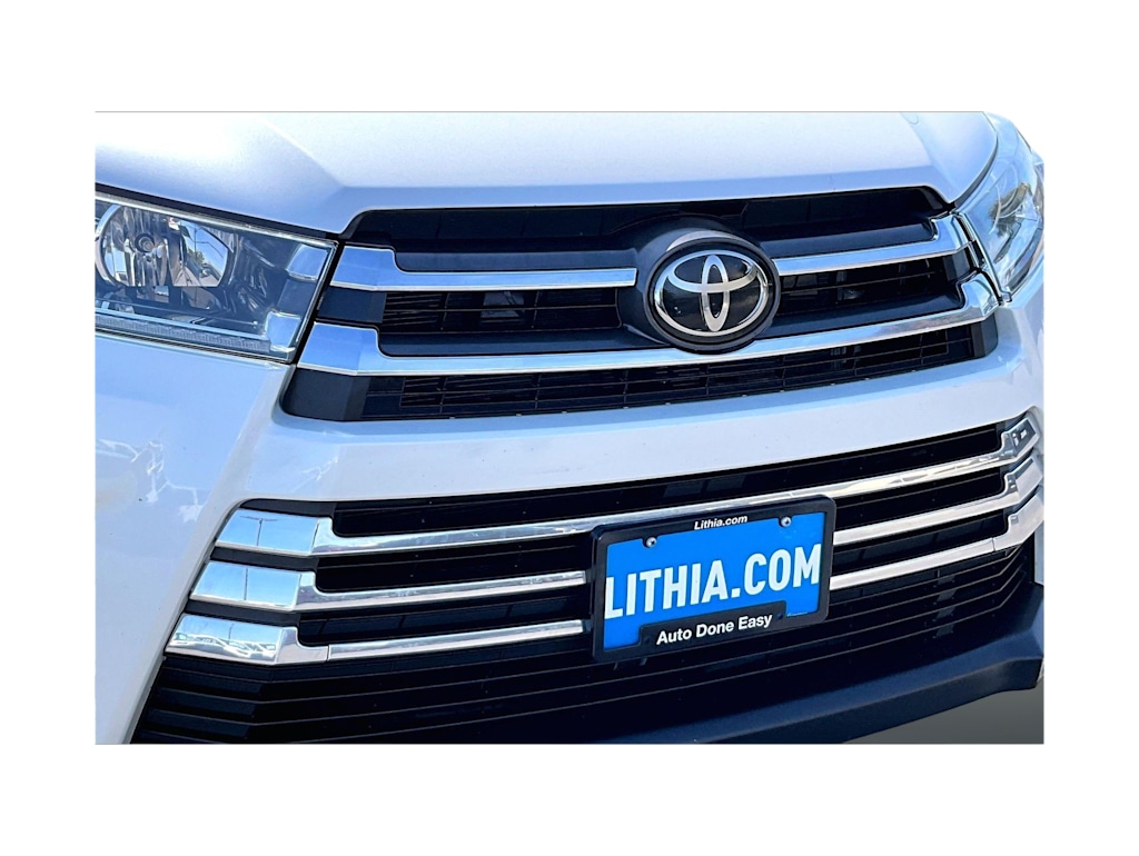 Thumbnail: 2018 Toyota Highlander - 32