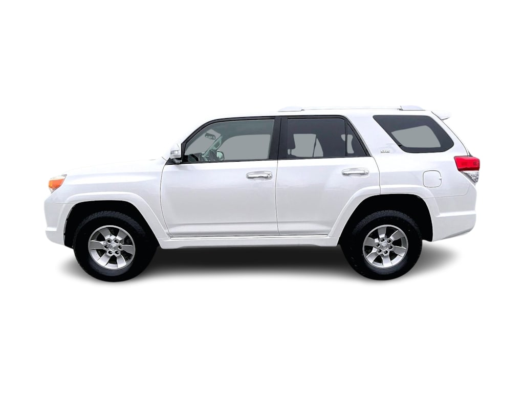 Thumbnail: 2013 Toyota 4Runner - 3