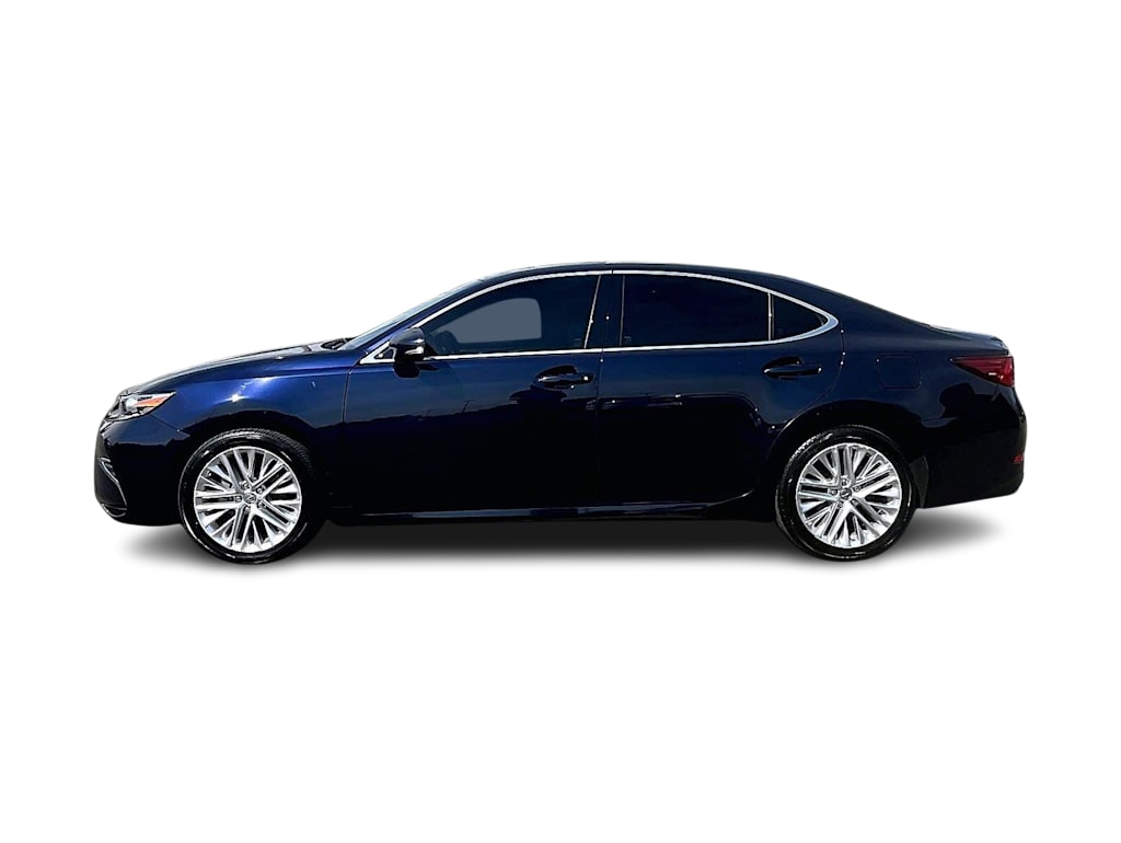 Thumbnail: 2016 Lexus ES - 3