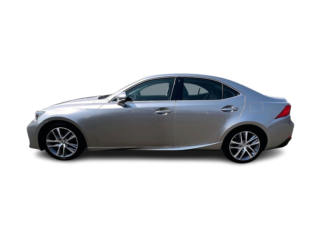 Thumbnail: 2018 Lexus IS - 3