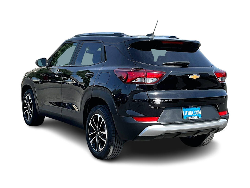 Thumbnail: 2024 Chevrolet TrailBlazer - 3