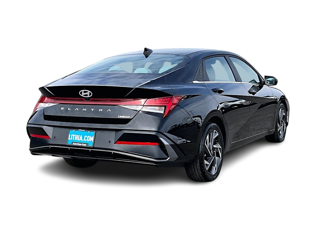 Thumbnail: 2024 Hyundai Elantra - 22
