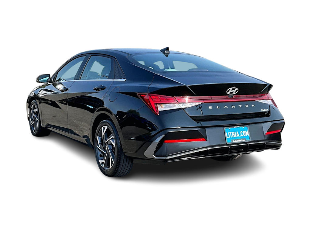 Thumbnail: 2025 Hyundai Elantra - 3