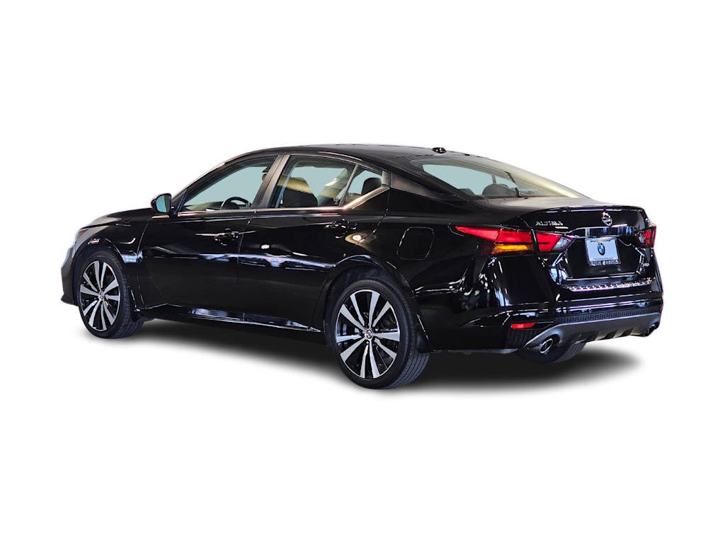 Thumbnail: 2022 Nissan Altima - 4