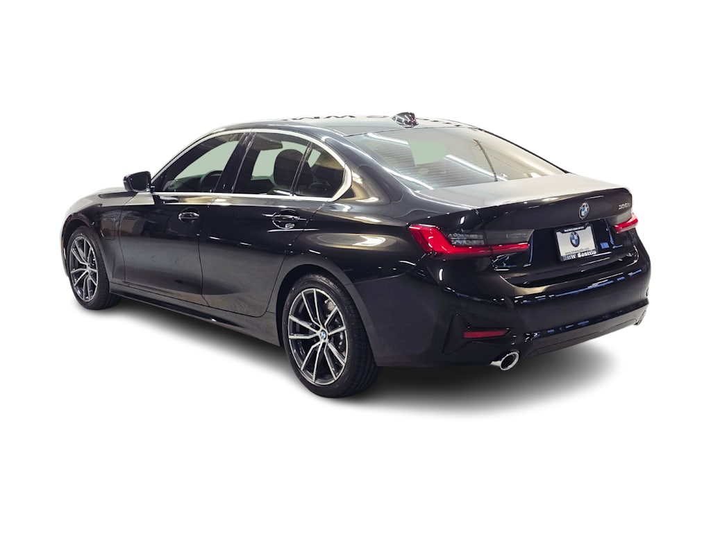 Thumbnail: 2021 BMW 3 Series - 4