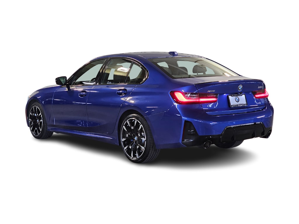 Thumbnail: 2025 BMW 3 Series - 4