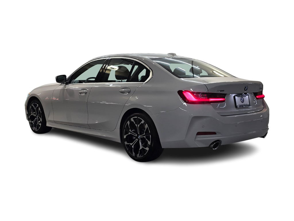 Thumbnail: 2025 BMW 3 Series - 4