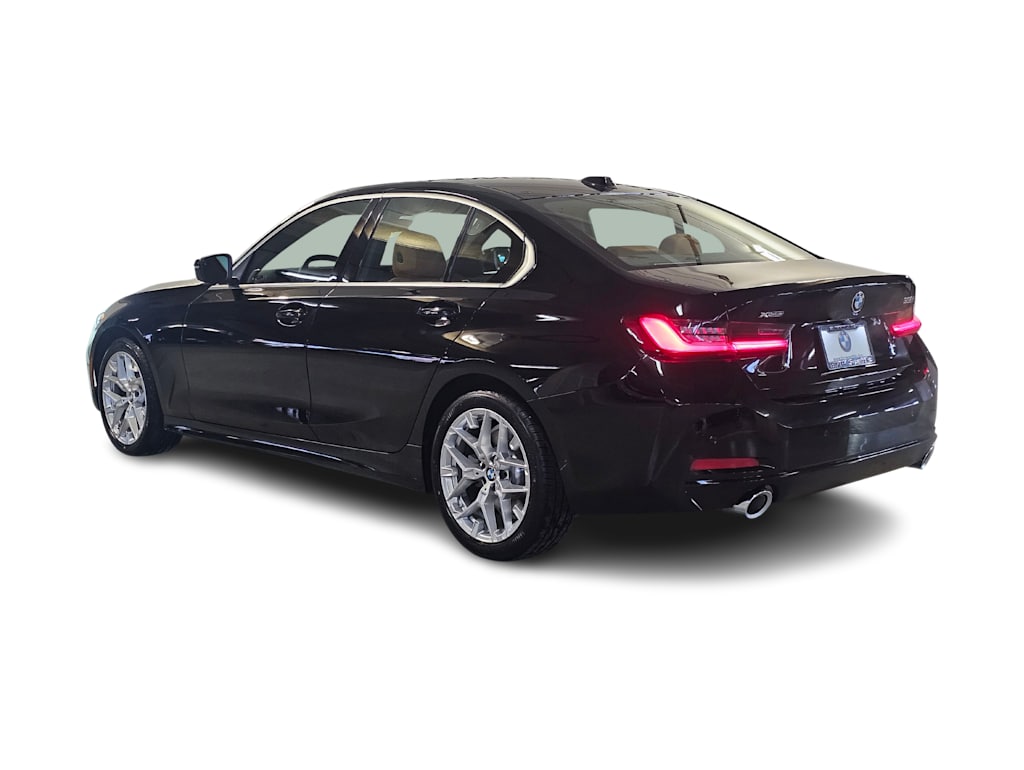 Thumbnail: 2025 BMW 3 Series - 4