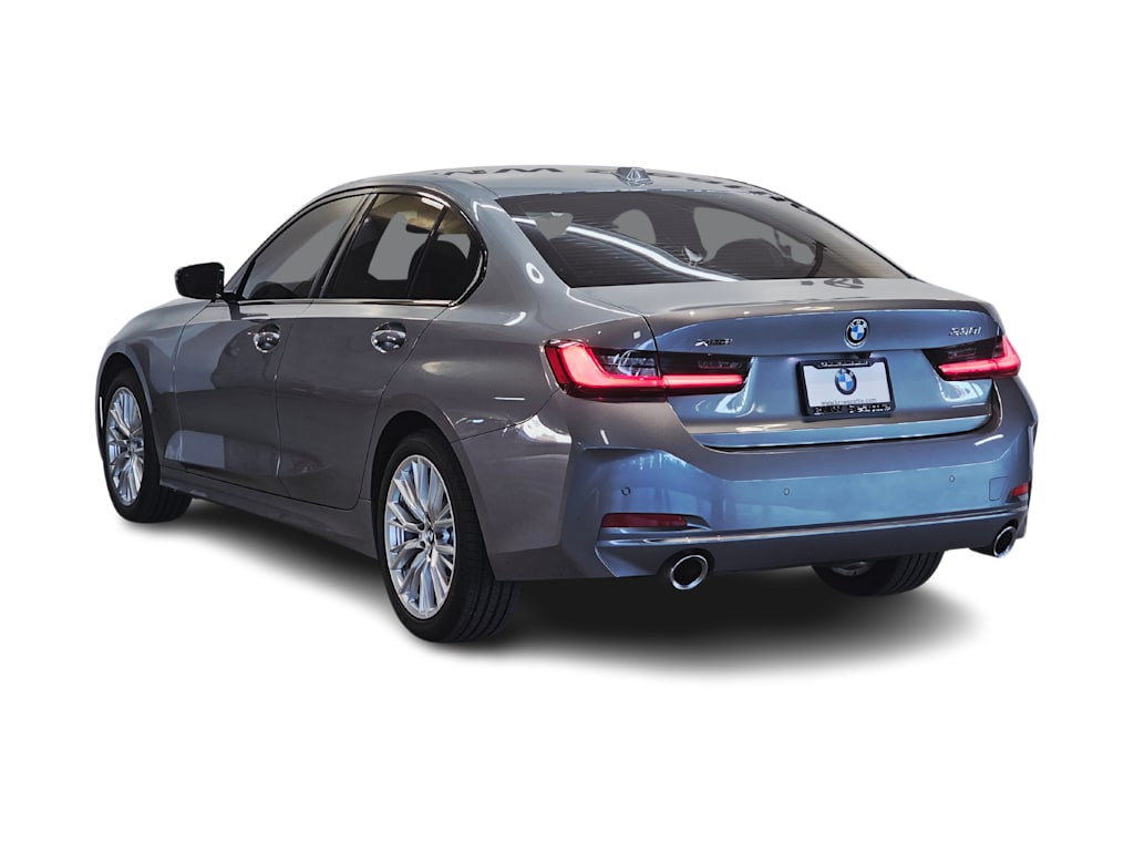 Thumbnail: 2023 BMW 3 Series - 4