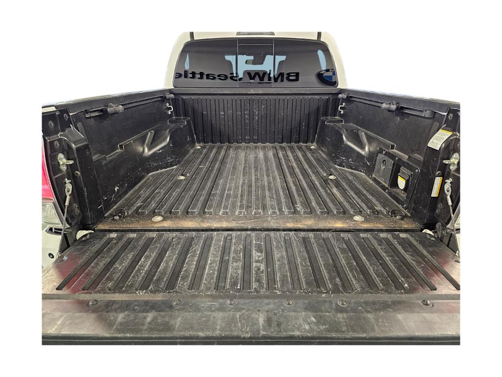 Thumbnail: 2021 Toyota Tacoma - 19