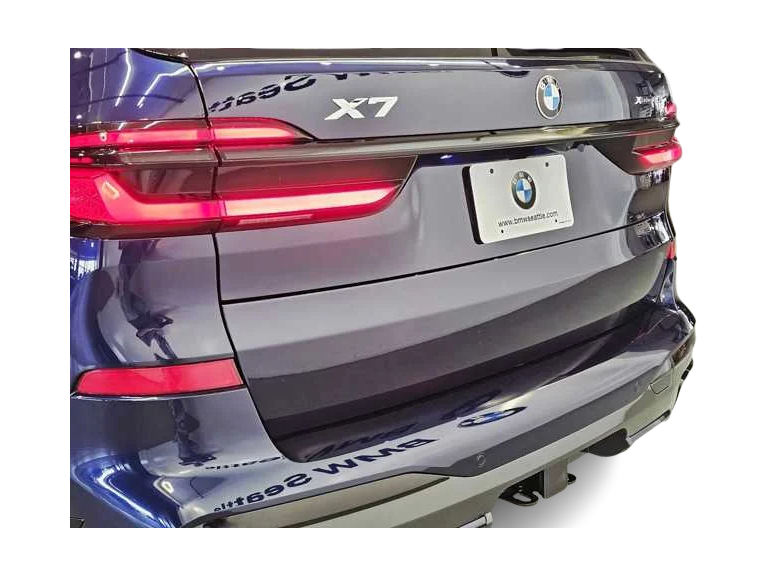 Thumbnail: 2026 BMW X7 - 20