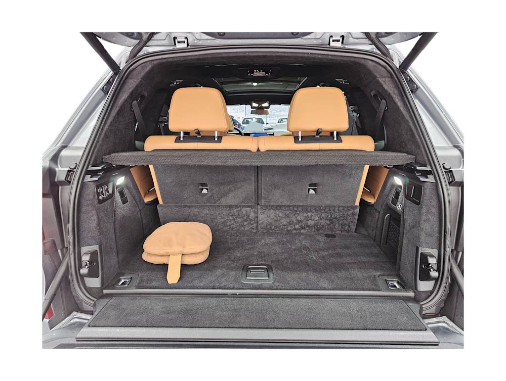 Thumbnail: 2024 BMW X7 - 18