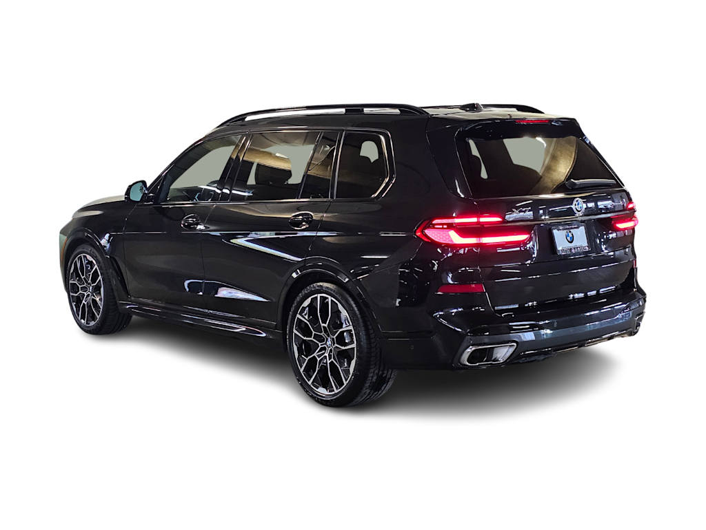 Thumbnail: 2024 BMW X7 - 4