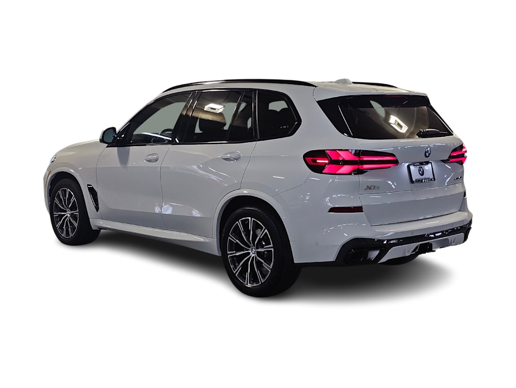 Thumbnail: 2024 BMW X5 - 4
