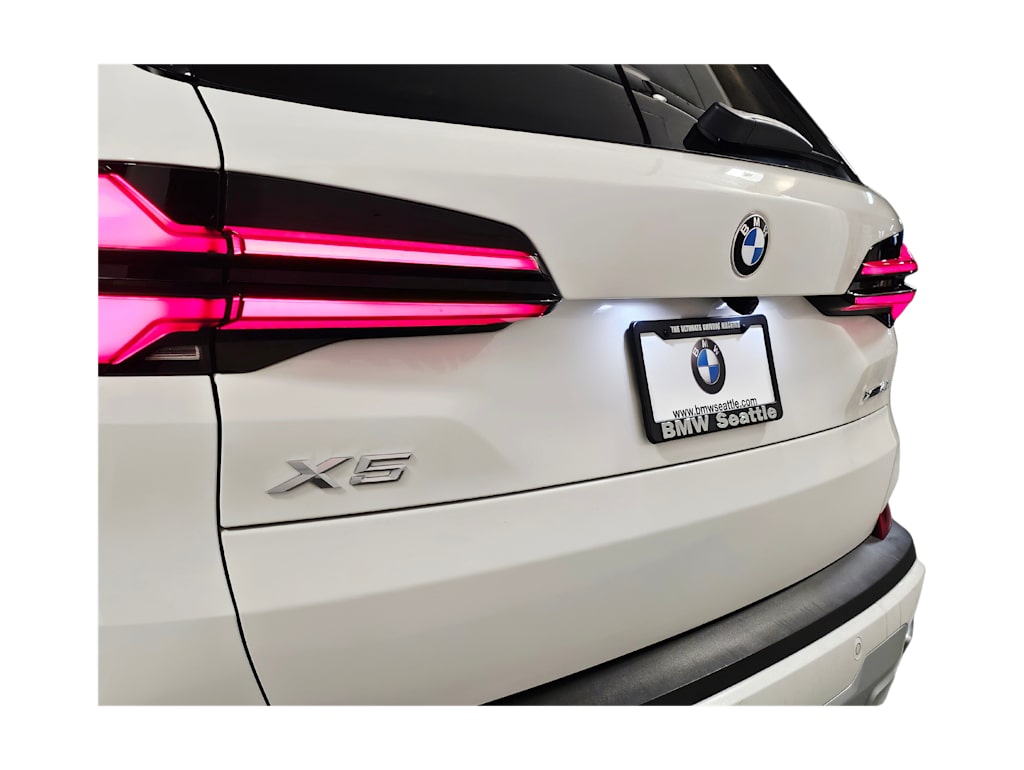 Thumbnail: 2024 BMW X5 - 20