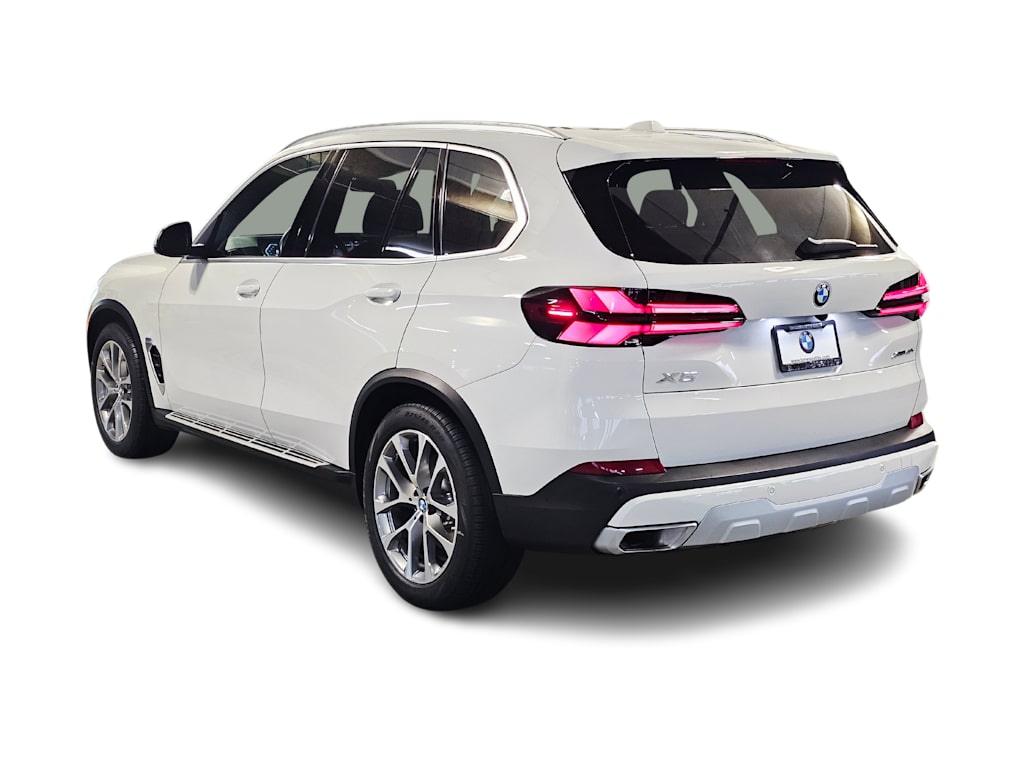 Thumbnail: 2024 BMW X5 - 4