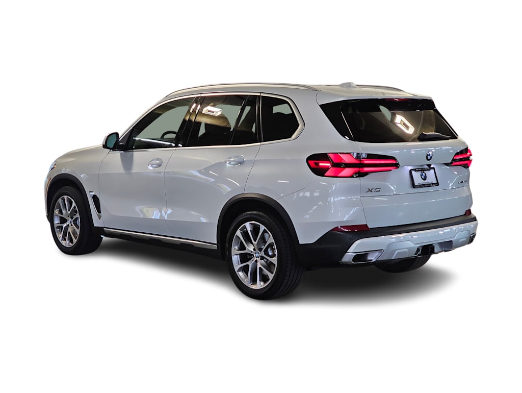 Thumbnail: 2024 BMW X5 - 4