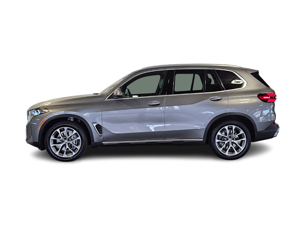 Thumbnail: 2026 BMW X5 - 3