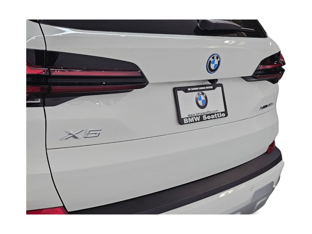 Thumbnail: 2025 BMW X5 - 18