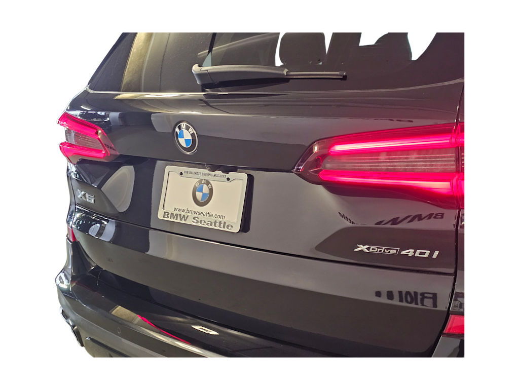 Thumbnail: 2023 BMW X5 - 21