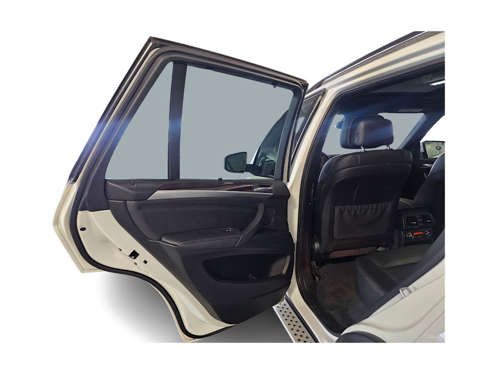 Thumbnail: 2013 BMW X5 - 33
