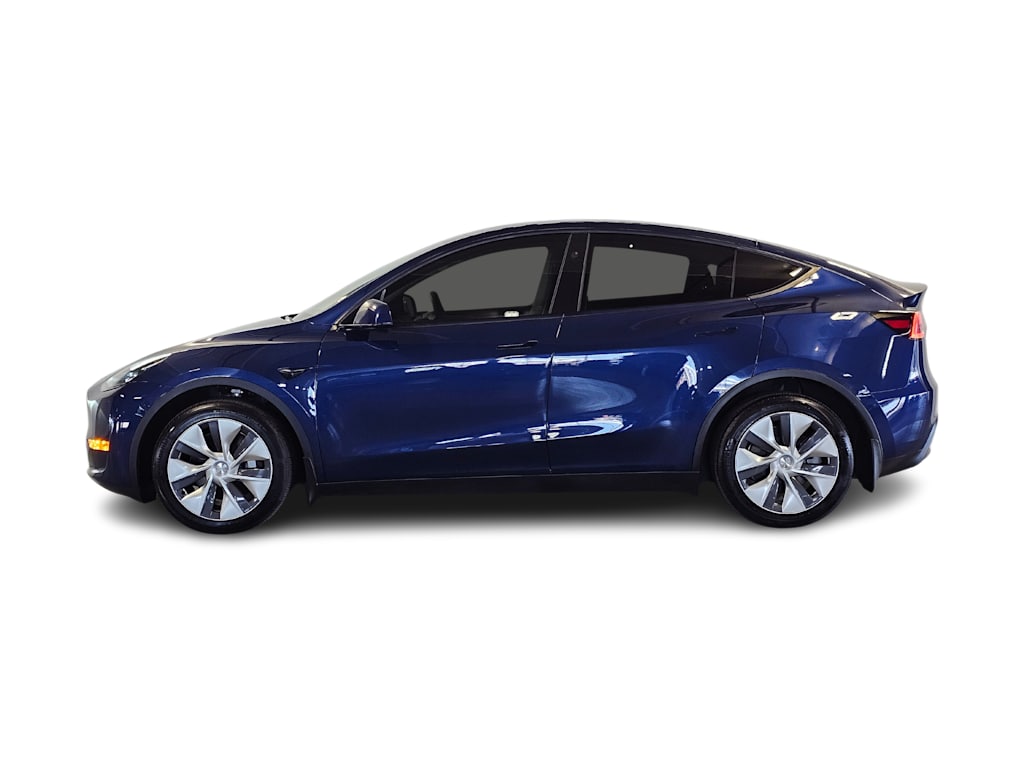 Thumbnail: 2023 Tesla Model Y - 3