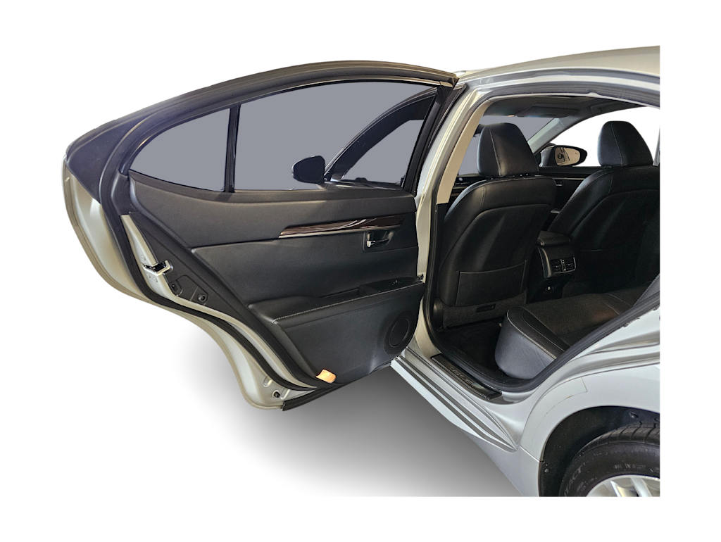 Thumbnail: 2013 Lexus ES - 32