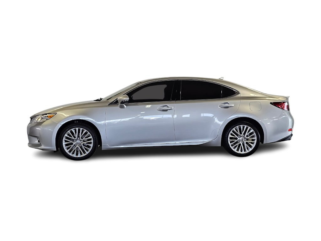 Thumbnail: 2013 Lexus ES - 3