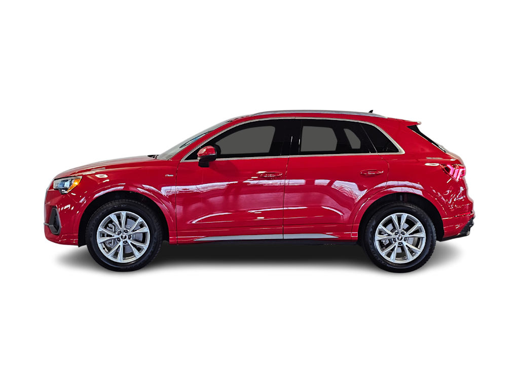 Thumbnail: 2022 Audi Q3 - 3