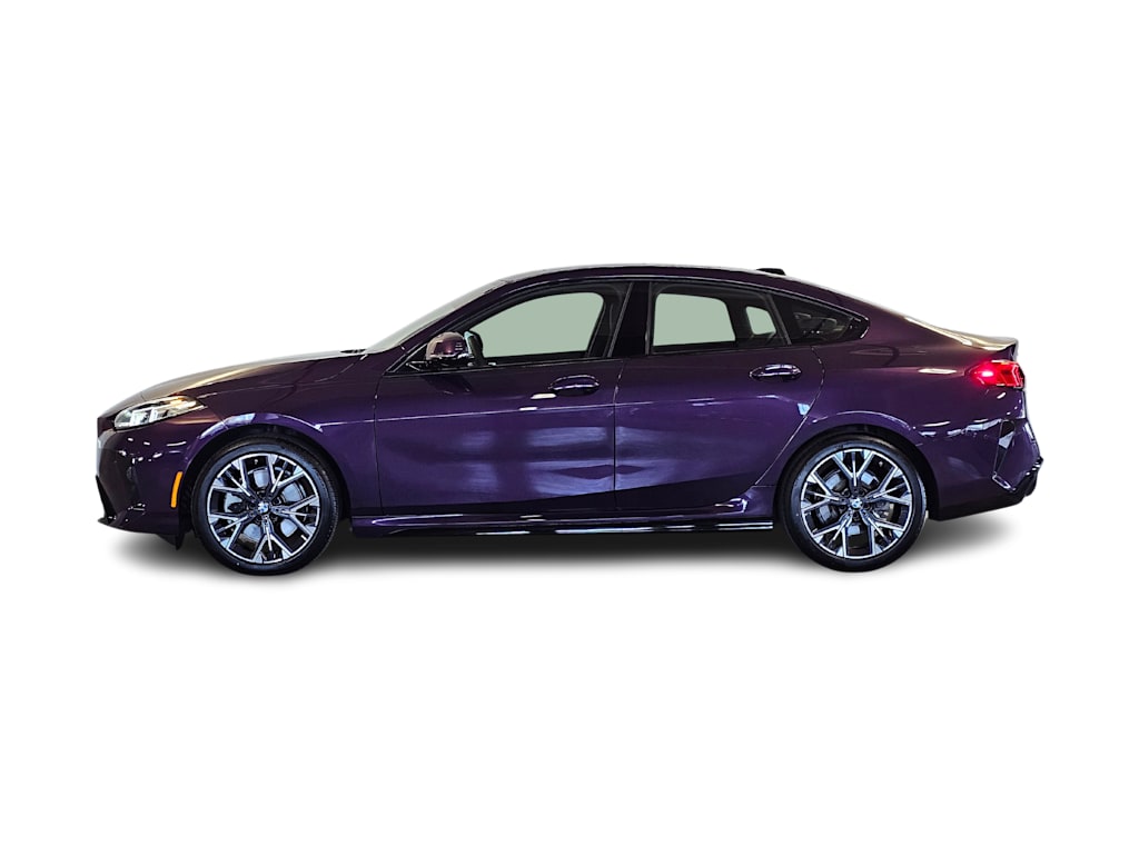 Thumbnail: 2025 BMW 2 Series - 3