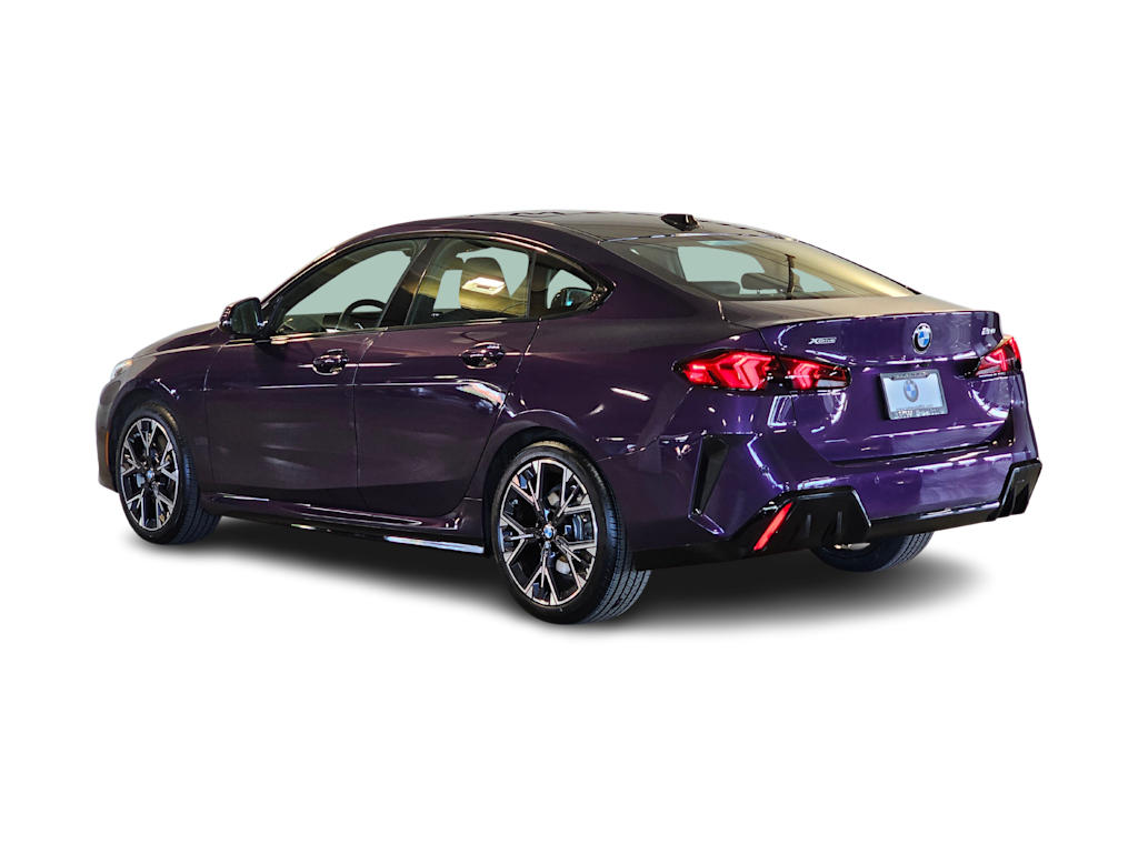 Thumbnail: 2025 BMW 2 Series - 4