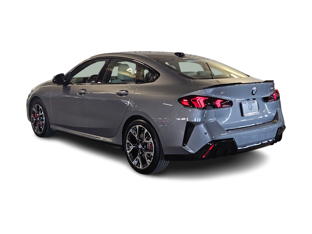 Thumbnail: 2025 BMW 2 Series - 4