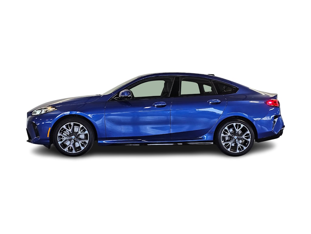 Thumbnail: 2025 BMW 2 Series - 3