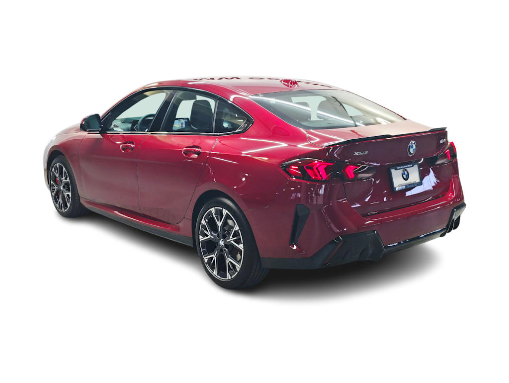 Thumbnail: 2025 BMW 2 Series - 4