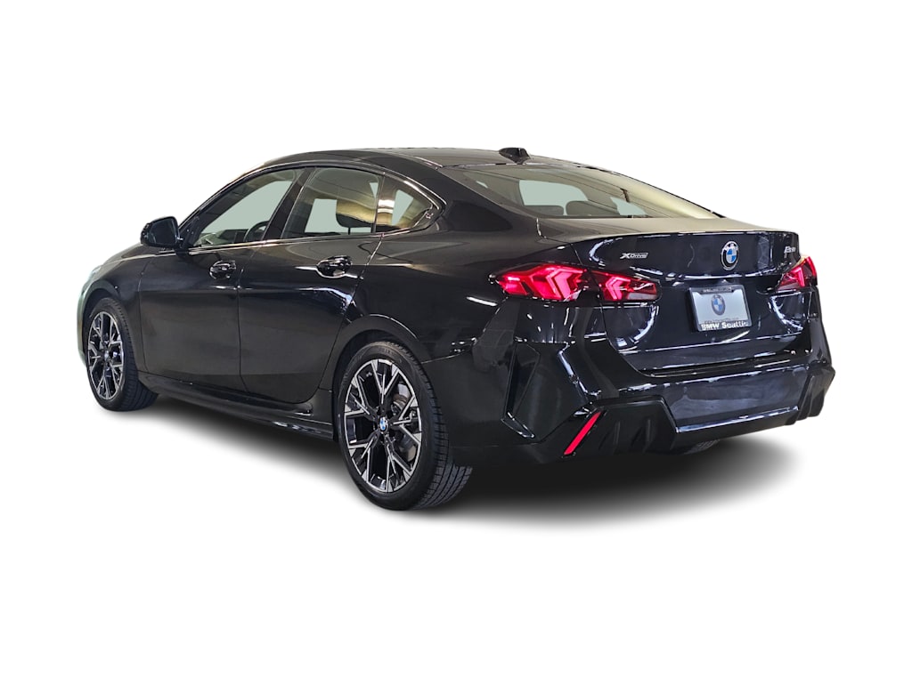 Thumbnail: 2025 BMW 2 Series - 4