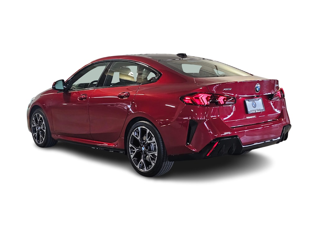 Thumbnail: 2025 BMW 2 Series - 4