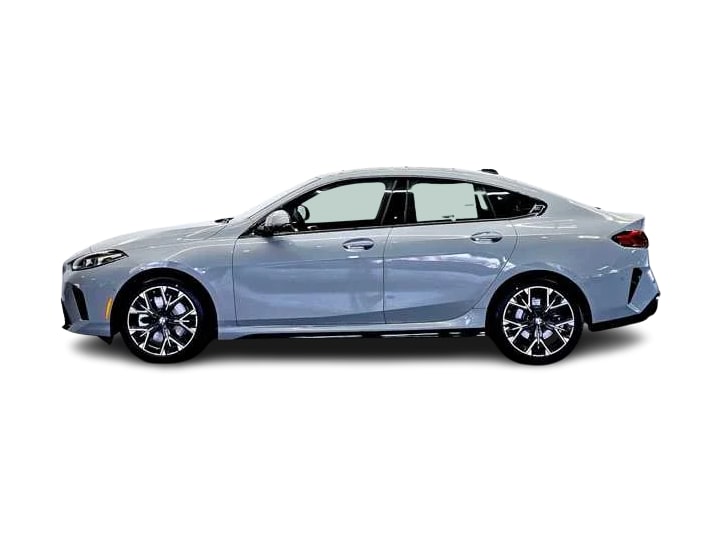 Thumbnail: 2025 BMW 2 Series - 3